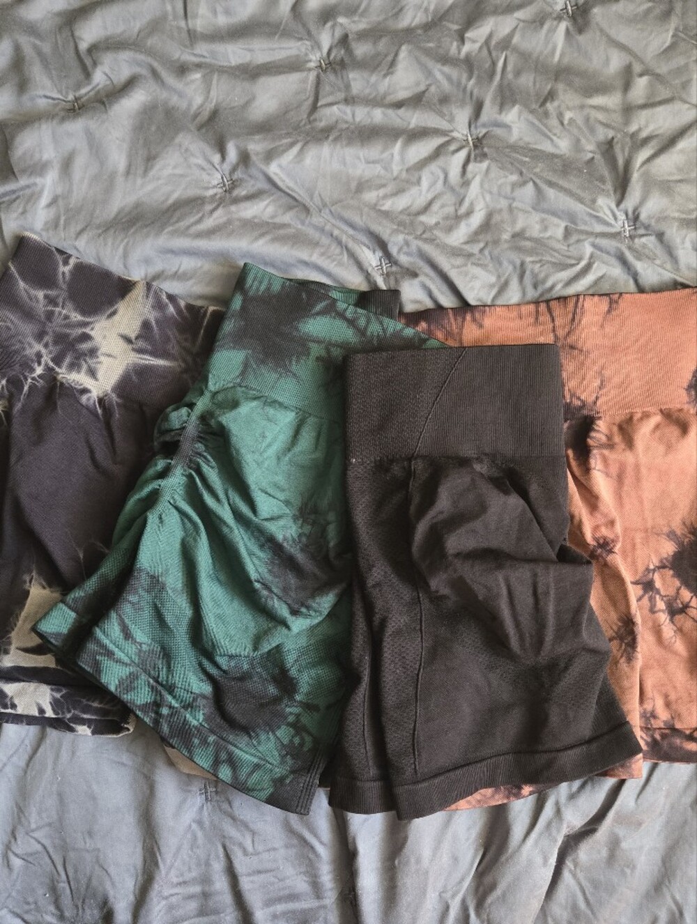 4 Piece Stretch Tie-Dye Bike Shorts - Green, Black, Rust, Gray Sz M